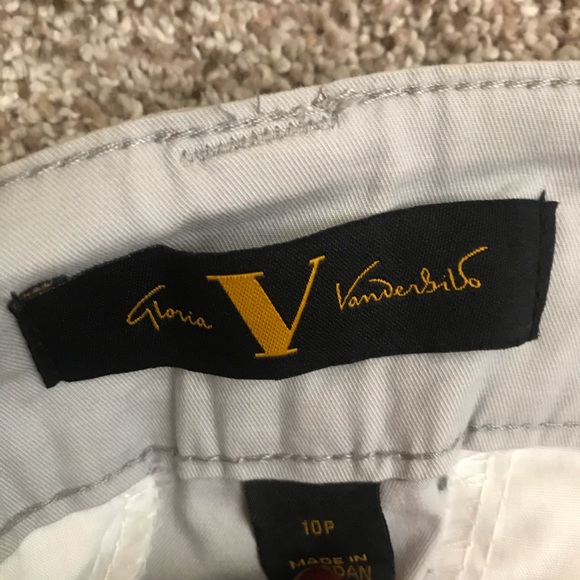 Capris - Picture 3 of 3